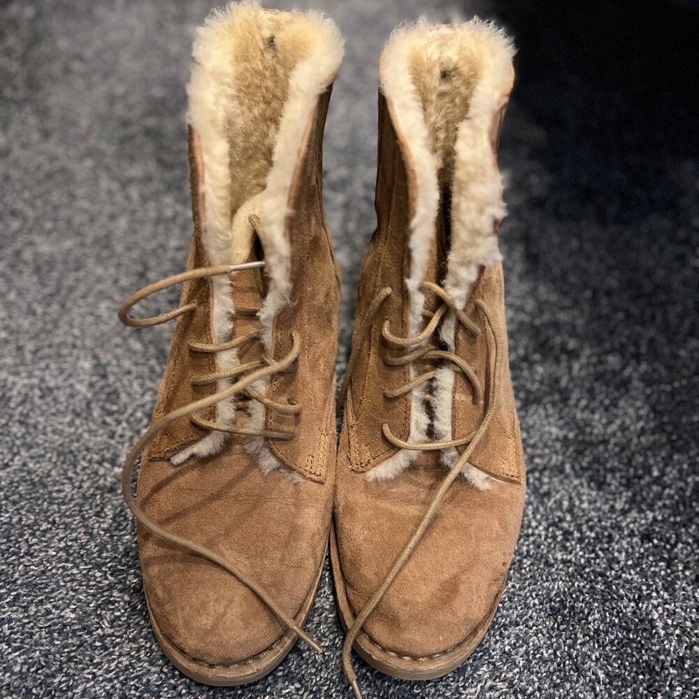UGG Women's Quincy Boot